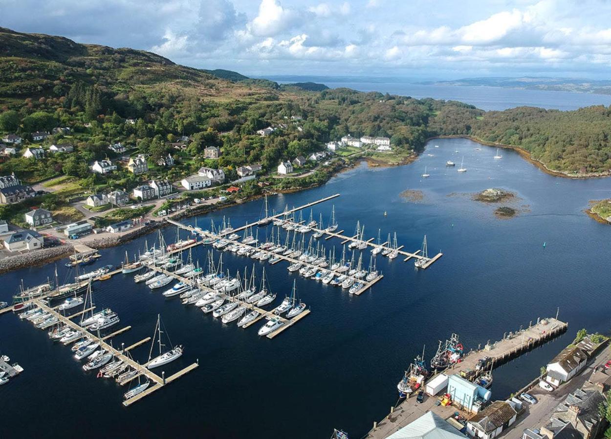 Penlea 1-Bed Flat With Harbour View In Tarbert Lägenhet Tarbert  Exteriör bild